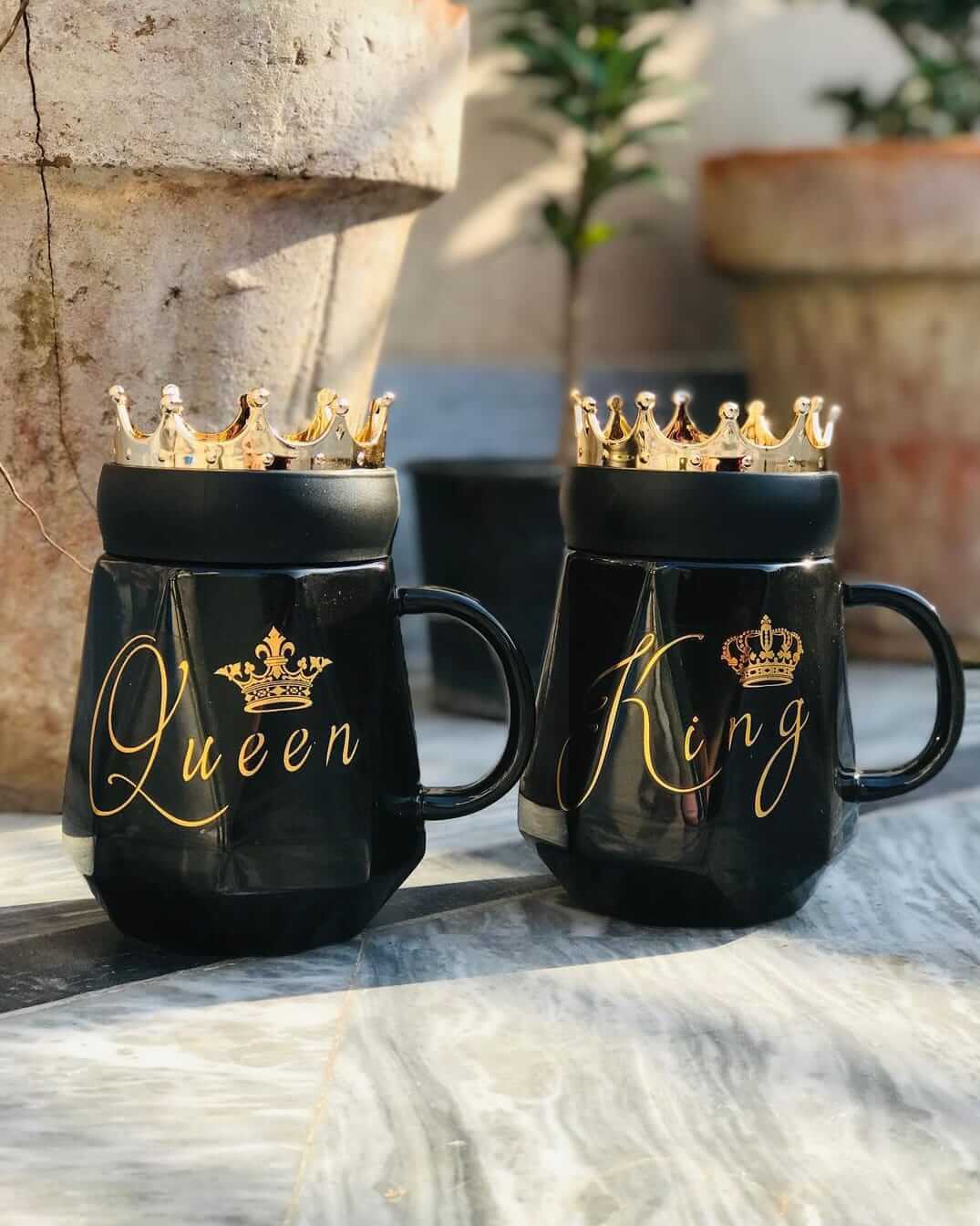 Royal Couple Mug Set – King & Queen Black Ceramic Mugs with Golden Crown Lids